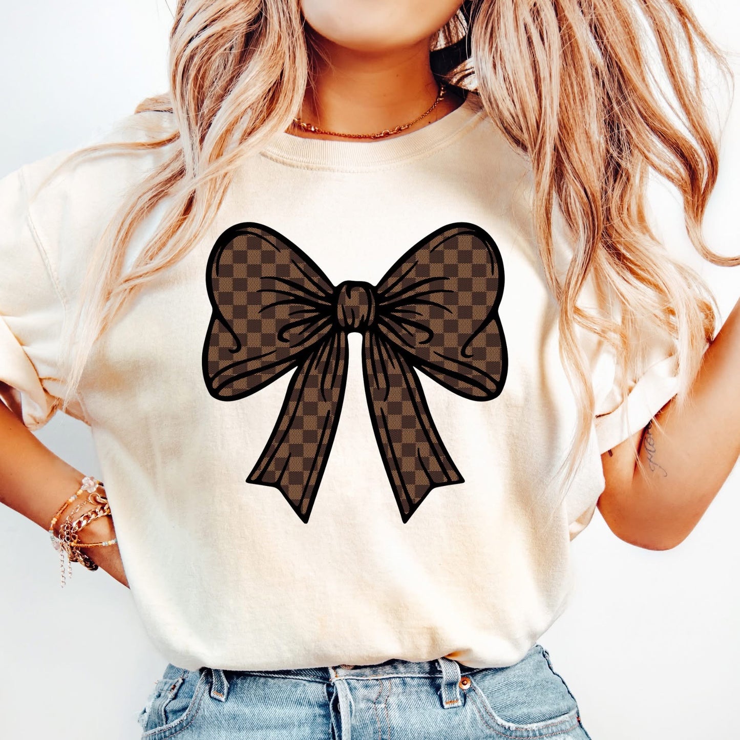 Checkered bow