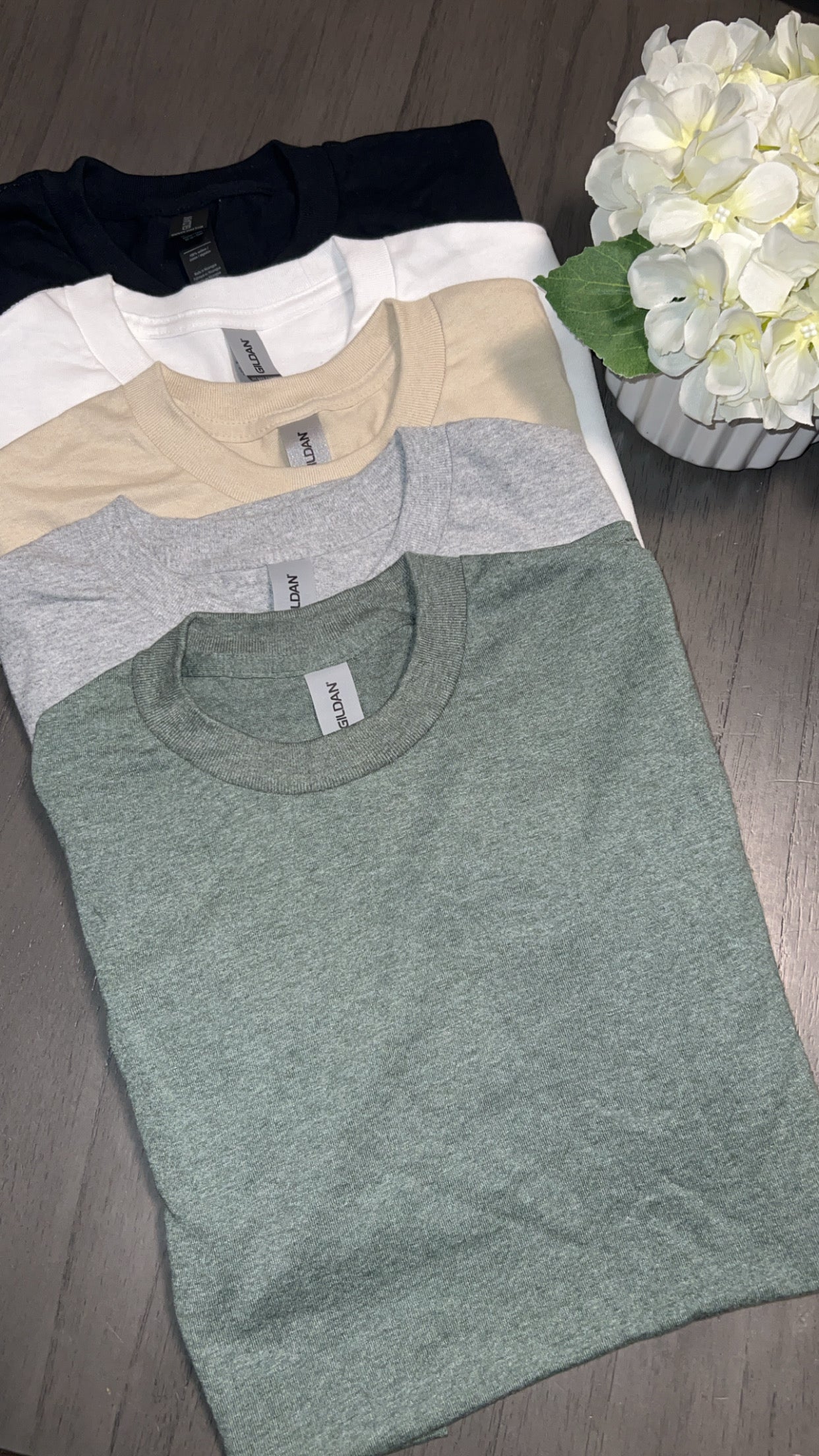 APPAREL - GILDEN