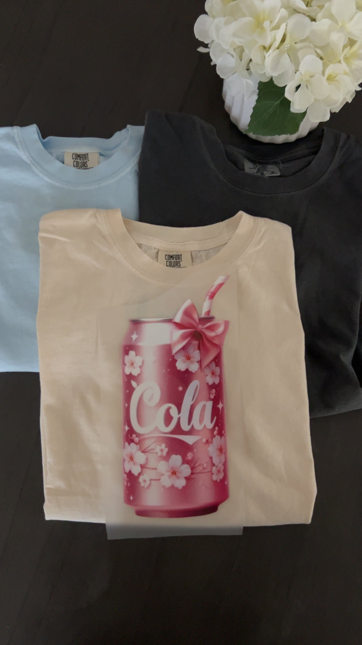 Cola with Bow